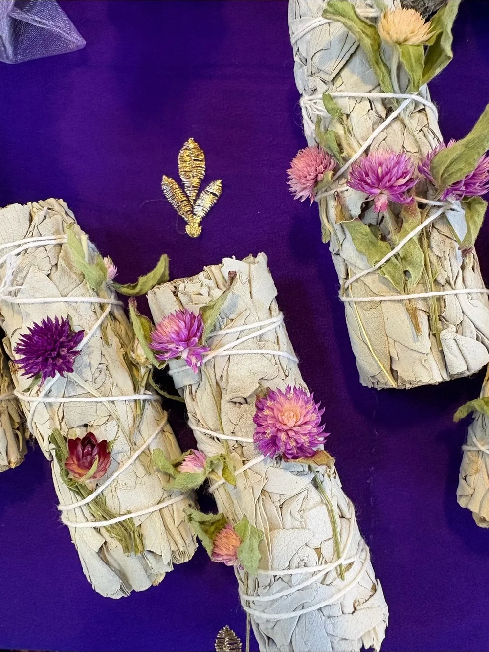 White Sage Bundle Everlasting Dried Flowers Cleansing Floral Sage Smudge Stick